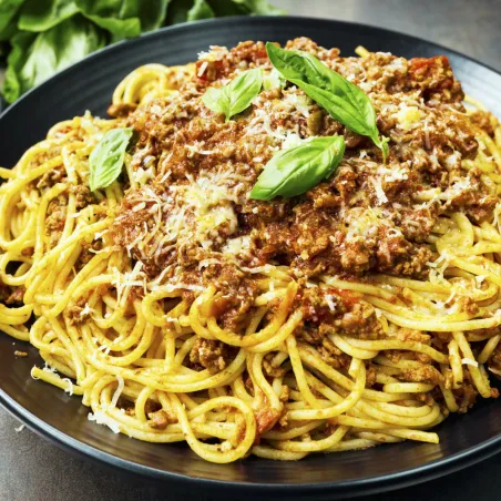 Comprar Veggie Bolognese Nuveg, boloñesa vegana a base de proteína vegetal texturizada con verduras y especias deshidratadas